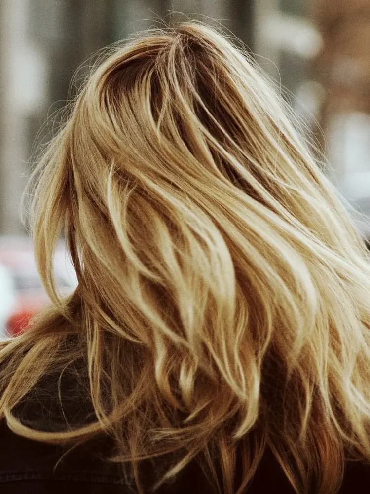 OLIVIA PALERMO MAY HAVE THE WORLD'S MOST PRECISE HAIR COLOUR